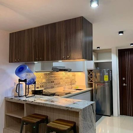 Club Ultima Residences Unit 1712 Cebu Екстер'єр фото